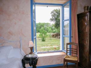 Holiday Home Gîte Le Landhuismes - HUI100