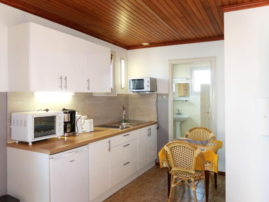 Holiday Home Hélios 30240 Le Grau-du-Roi
