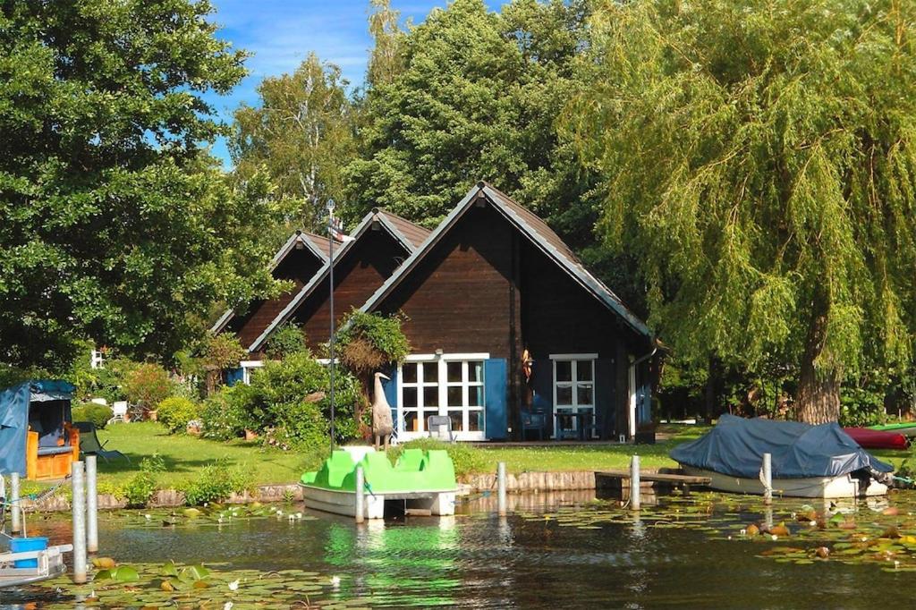 Holiday home in Berlin near the water , 12589 Berlin