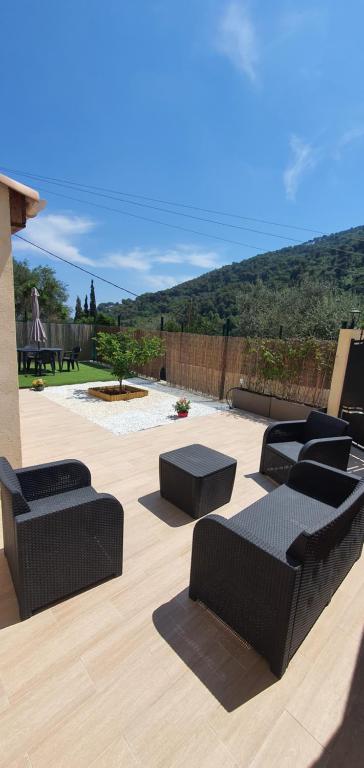 Holiday Home in Oradour sur Vayres with Private Terrace