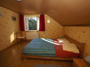 Holiday Home in Tabo with Garden Terrace Sun loungers BBQ