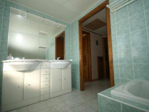 Holiday Home in Tabo with Garden Terrace Sun loungers BBQ