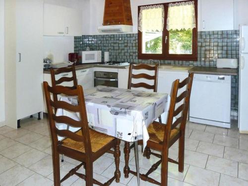 Holiday home in the heart of Verdon, between forest and ocean