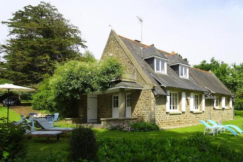 Holiday home in top location, Lancieux