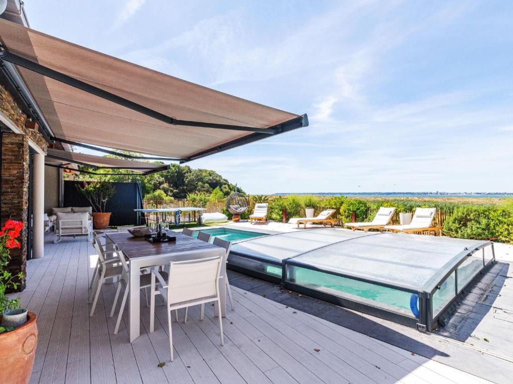 Maison de vacances Holiday Home Indigo-Vue Mer et Piscine chauffée  44250 Saint-Brévin-les-Pins