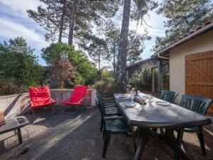 Holiday Home Jardins de la Pinède