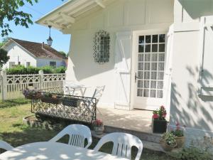 Maison de vacances Holiday Home L'Andernosienne  33510 Andernos-les-Bains Aquitaine