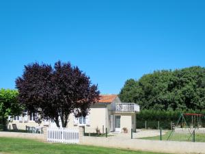 Maison de vacances Holiday Home L'Estuaire - AQB110  33340 Bégadan Aquitaine