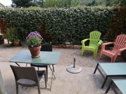 Holiday Home L'Olivier - MBE102