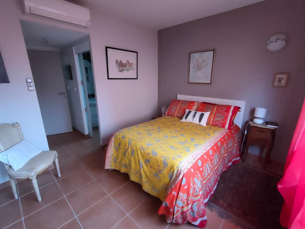 Holiday Home L'Oté rouge - PLX105