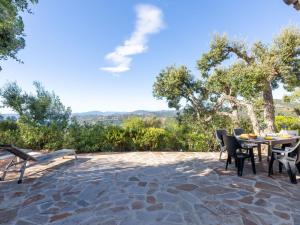 Holiday Home La Bartavelle