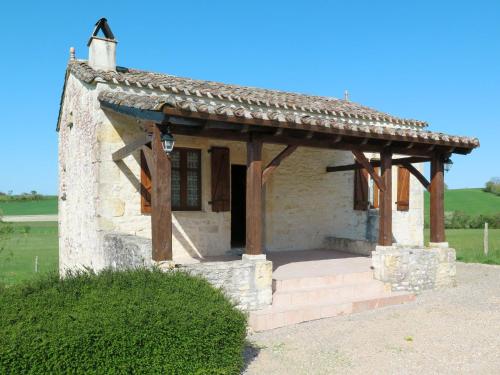 Holiday Home La Bergerie - LBQ400