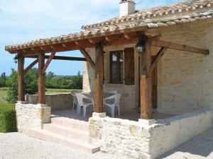 Holiday Home La Bergerie - LBQ400