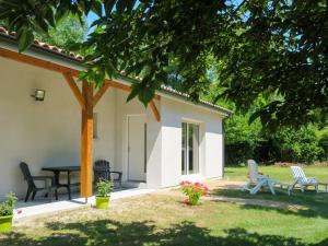 Holiday Home La Casita - CEM110
