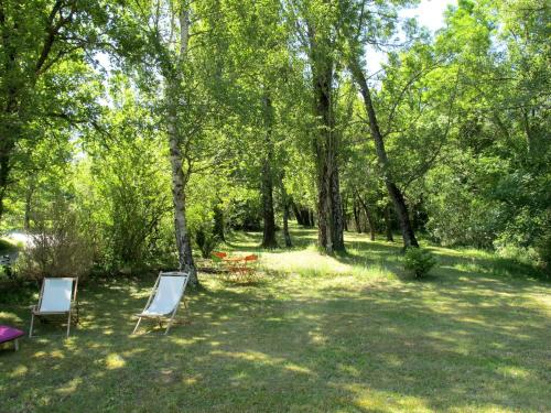 Holiday Home La Chambaillarde - DLF120