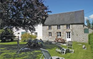 Maison de vacances Holiday Home La Chevallerie Pilet  61700 Lonlay-lʼAbbaye Normandie