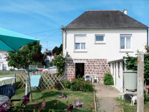 Holiday Home La Corvette - PFE106