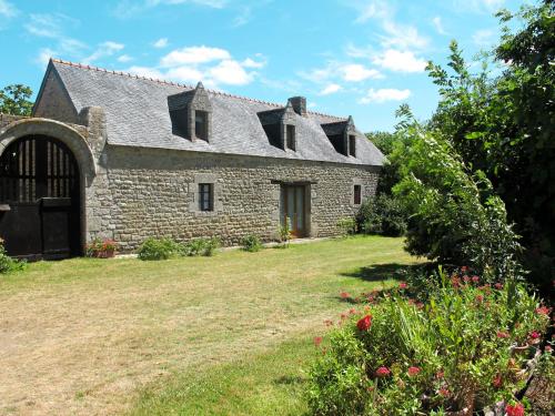 Holiday Home La Grange - LOY110