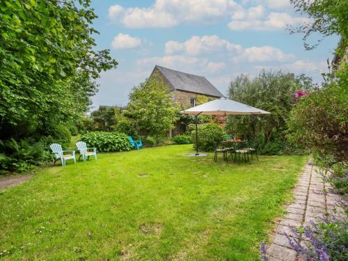 Holiday Home La Haute Gilberdière - SIY400