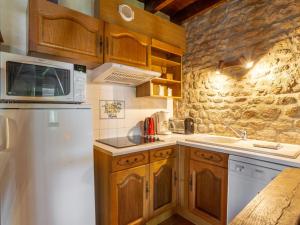 Holiday Home La Haute Gilberdière - SIY400