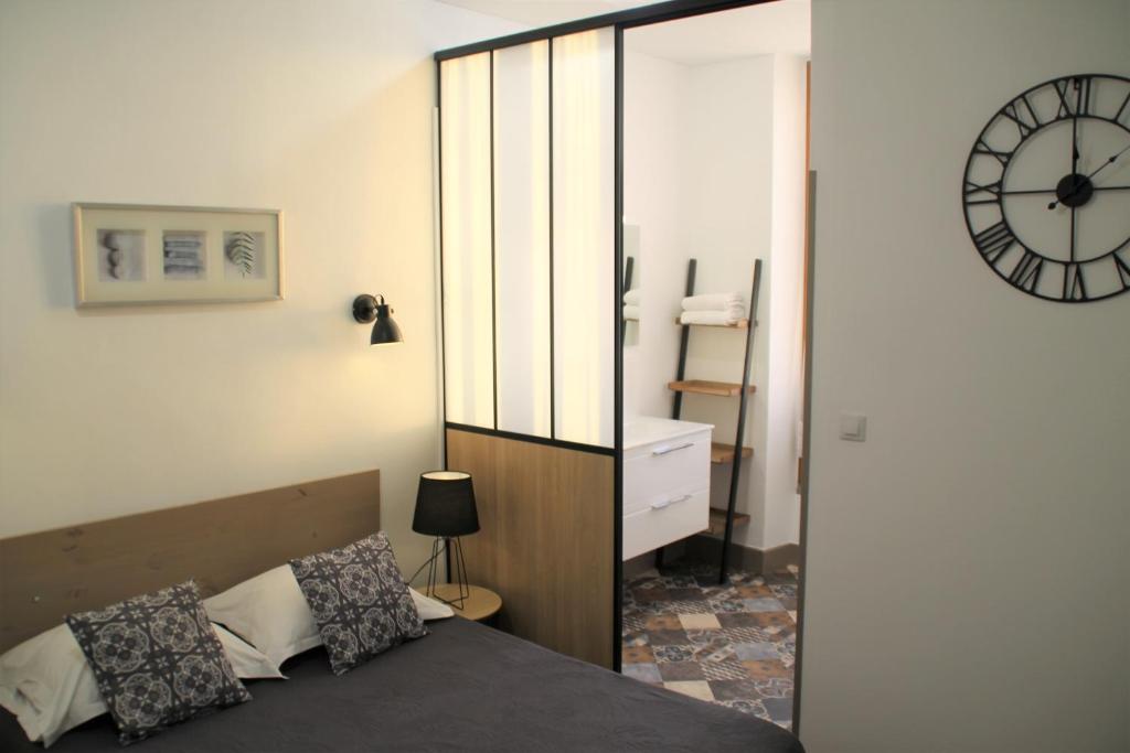 Holiday Home La Haute Gilberdière - SIY400 50530 Sartilly
