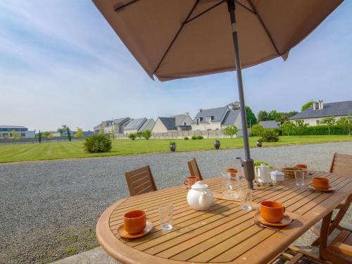 Holiday Home La Hulotais