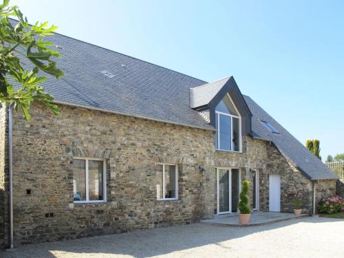 Holiday Home La Lucerie - BAY402