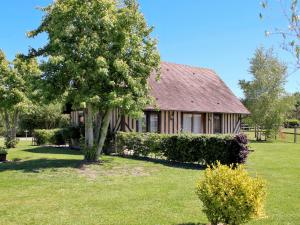 Maison de vacances Holiday Home La Prairie - CRB400  14340 Corbon Normandie