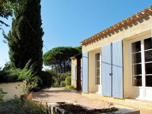 Maison de vacances Holiday Home La Rouveyrolle - BSC130  30330 Tresques Languedoc-Roussillon