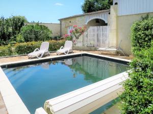 Holiday Home La Vertheuillaise - VHL100