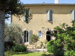 Holiday Home Le Cèdre - MBE101