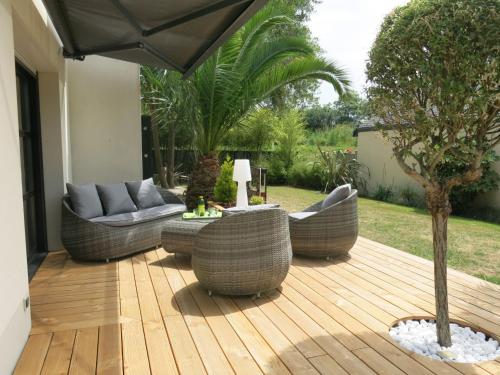 Holiday Home Le Clos Velin - Piscine chauffée
