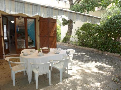 Holiday Home Le Mas des Calanques-1