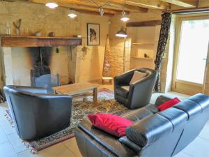 Maison de vacances Holiday Home Le Mayne La Ferme  47500 Blanquefort-sur-Briolance Aquitaine