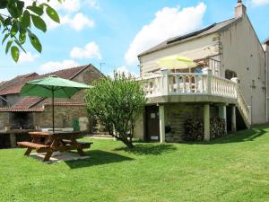 Maison de vacances Holiday Home Le Noyer - BNY100  71360 Épertully Bourgogne