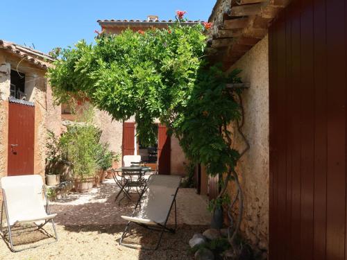 Holiday Home Le Puits Du Geai-2