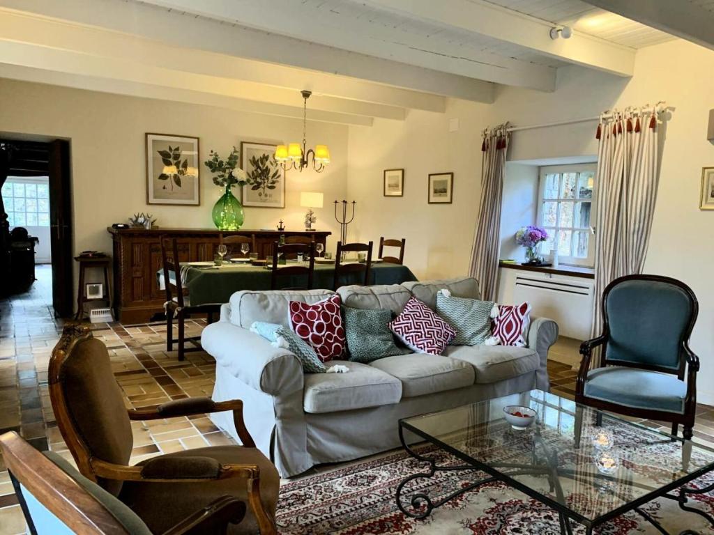 Holiday Home Le Verger - CRB401 14340 Corbon