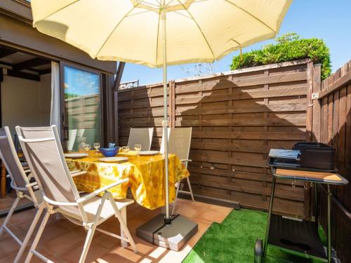 Holiday Home Les Amandines-1