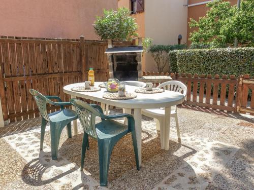 Holiday Home Les Amandines-3