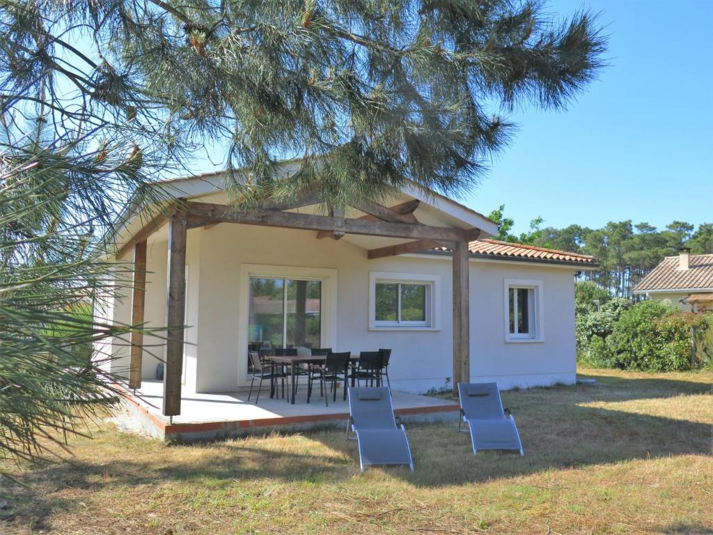 Maison de vacances Holiday Home Les Arbousiers 10 rue des Arbousiers 33930 Vendays-Montalivet