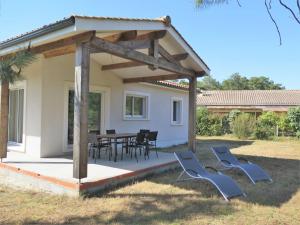 Maison de vacances Holiday Home Les Arbousiers 10 rue des Arbousiers 33930 Vendays-Montalivet Aquitaine