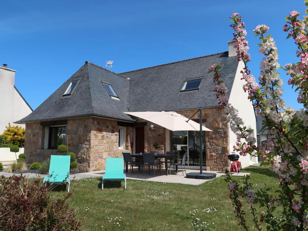 Maison de vacances Holiday Home Les Camélias - PGC106  22700 Perros-Guirec