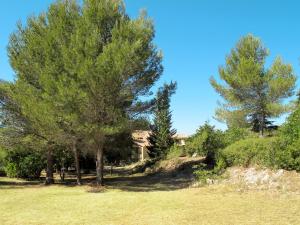 Holiday Home Les Garrigues d'Ozilhan - SHZ100