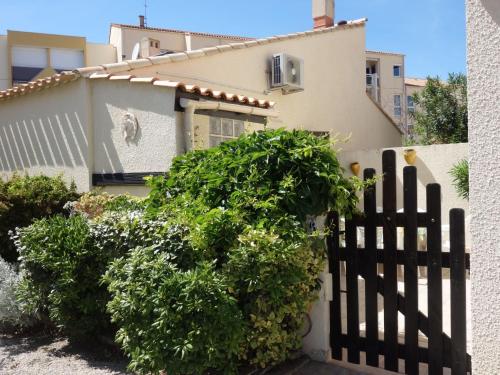 Holiday Home Les Maisons de la Plage-1