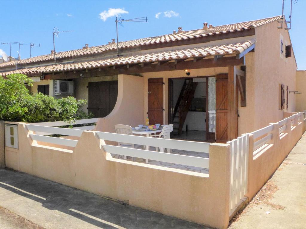 Maison de vacances Holiday Home Les Maisons du Rivage Bleu  11430 Narbonne-Plage