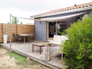 Holiday Home Les Pins de l'Océan - MVT195