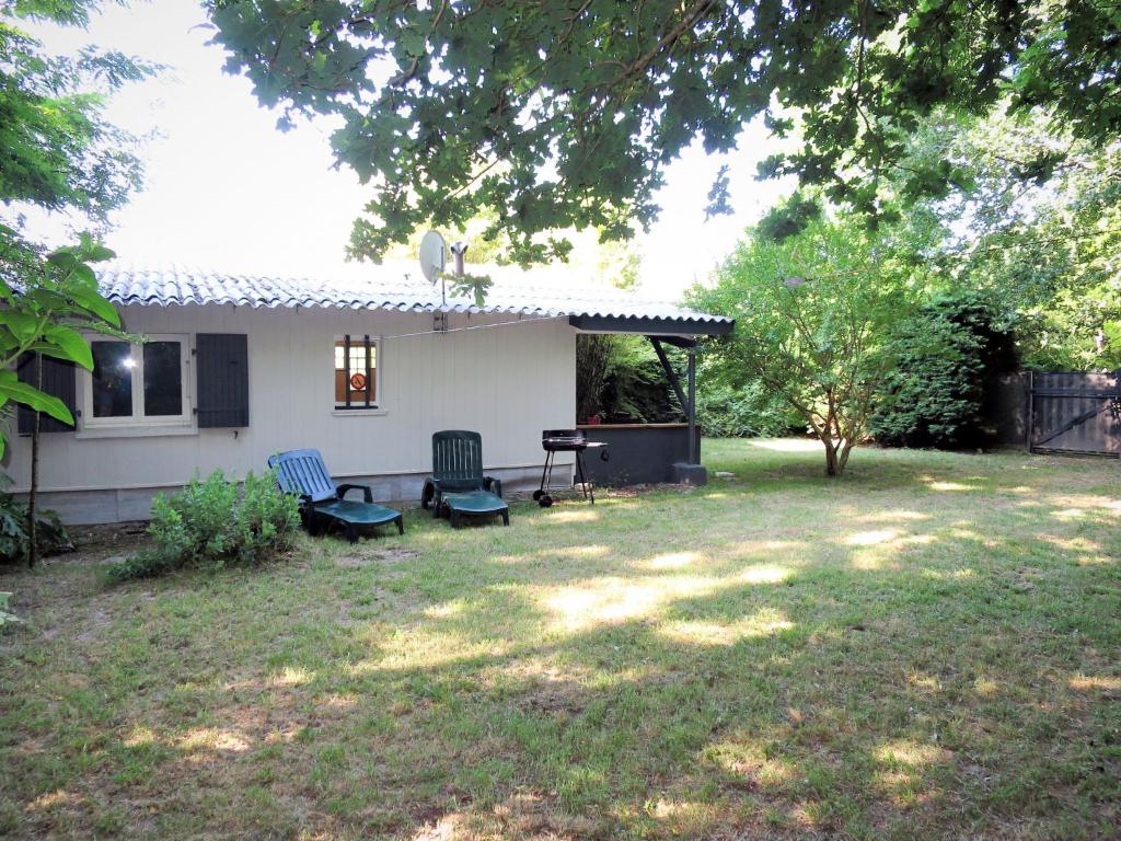 Holiday Home Les Sables - QUE100 , 33340 Queyrac