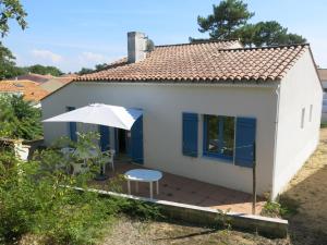 Holiday Home Les Tourteaux - TSM200