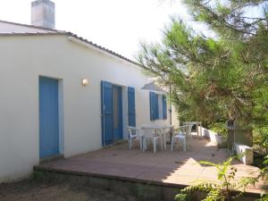 Holiday Home Les Tourteaux - TSM200