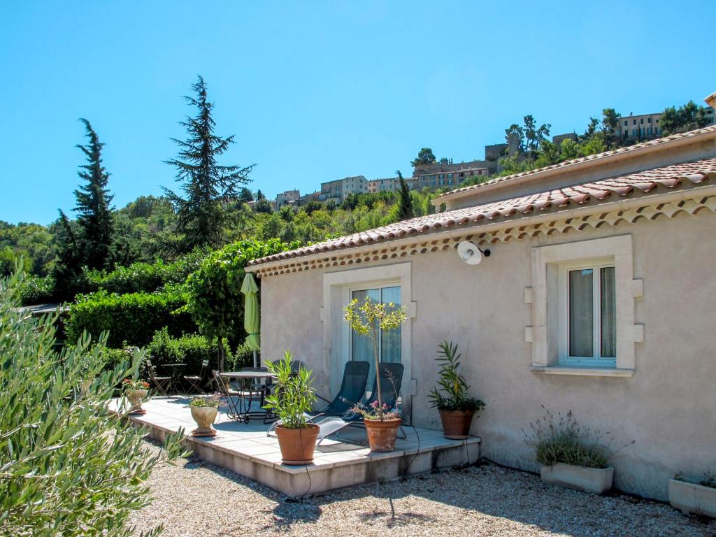 Maison de vacances Holiday Home Les Vignes - MBE100  84560 Ménerbes